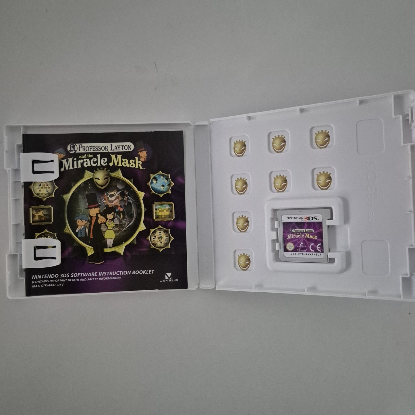 Professor Layton and The Miracle Mask for Nintendo 3DS - Complete in box