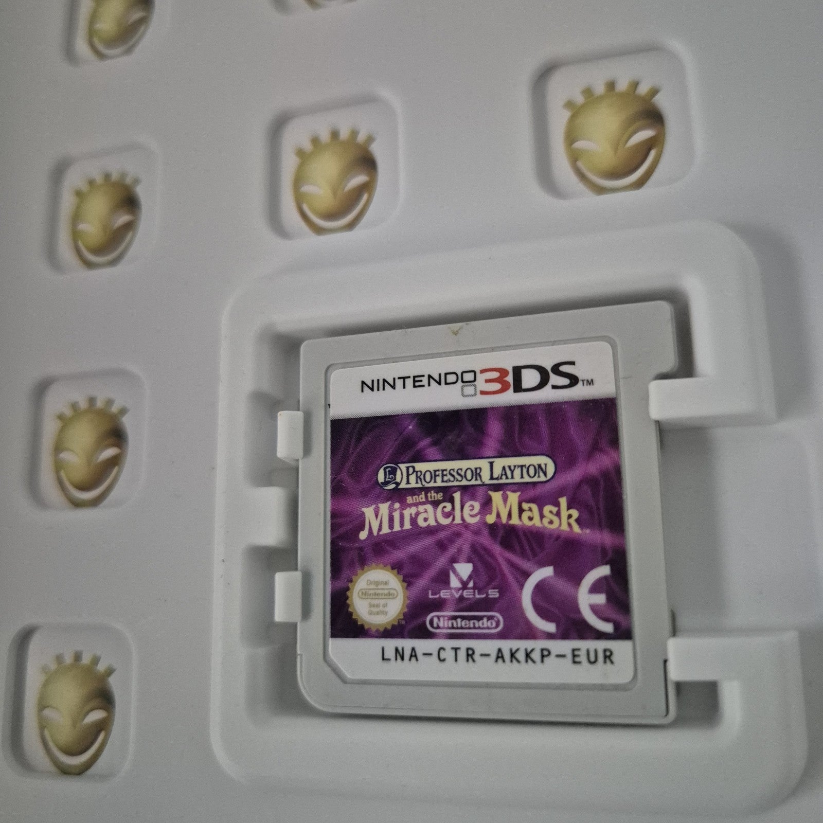 Professor Layton and The Miracle Mask for Nintendo 3DS - Complete in box